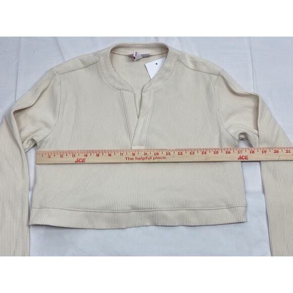Ingrid & Isabel Maternity Cream Ribbed Henley Cropped XS Cottagecore Cozy - Picture 3 of 6